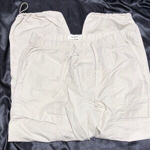 Pull&Bear Light Cream Pants